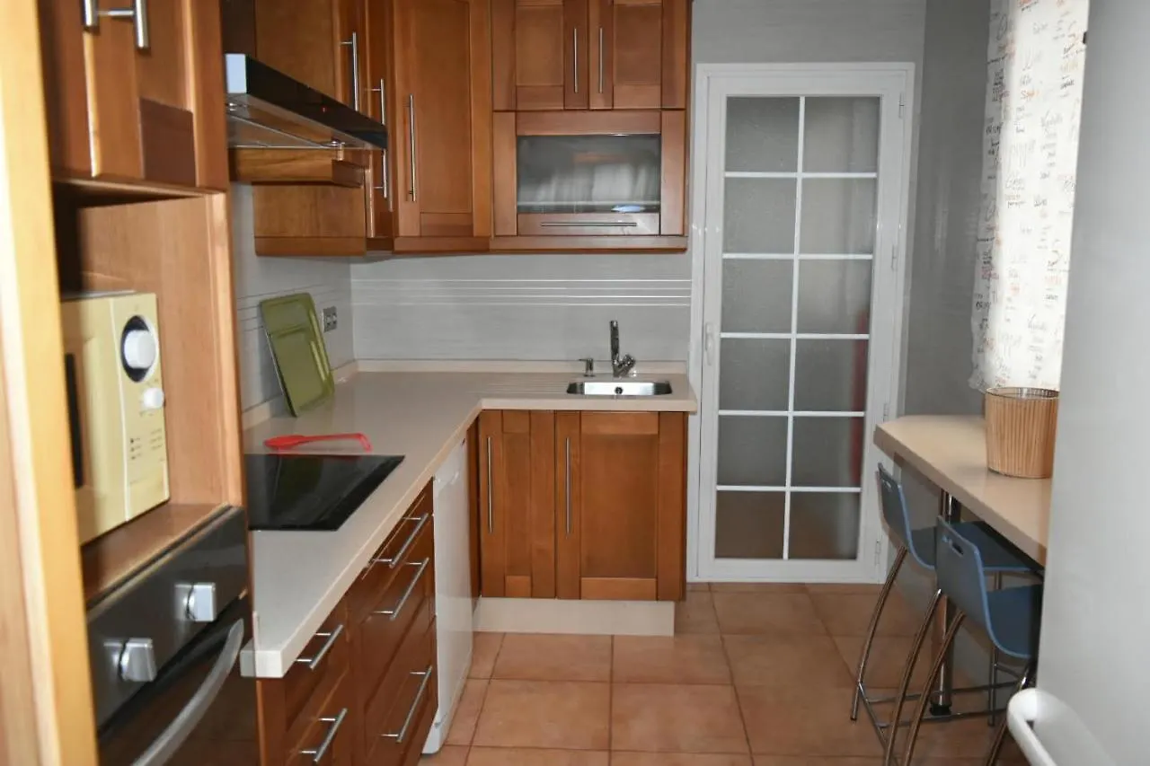 Apartamento zona playa de burriana con terraza Nerja