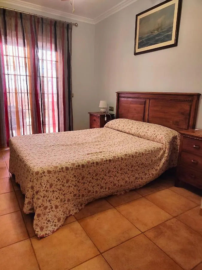Apartamento zona playa de burriana con terraza Nerja