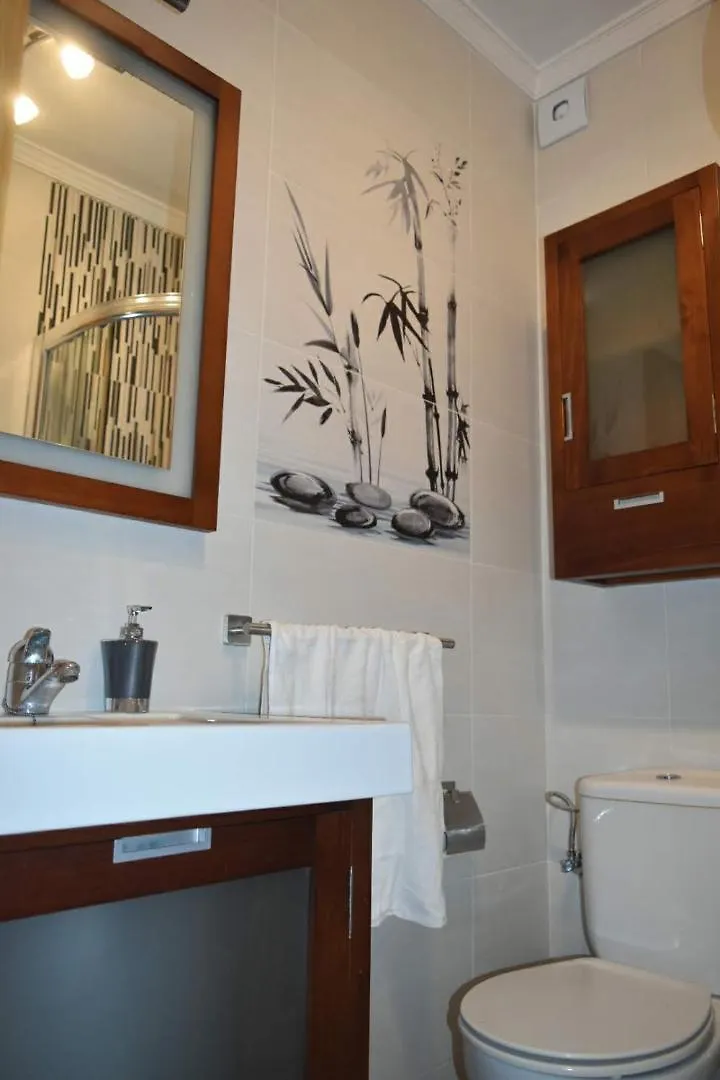 Apartamento zona playa de burriana con terraza Nerja 0*,